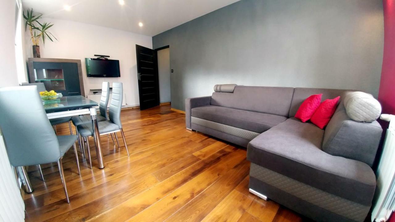 Korona Apartment *